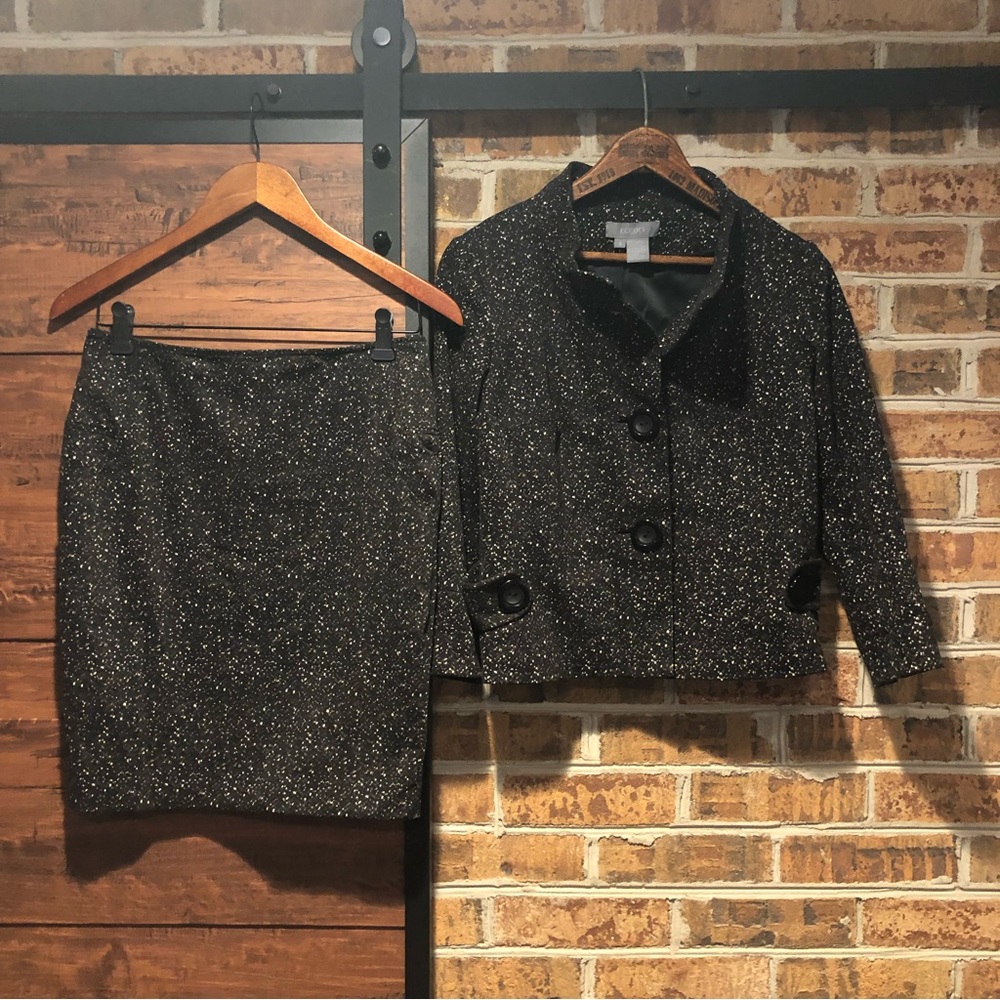 Eccoci Jacket and skirt Big Black Button Crop Blazer and skirt brown/black